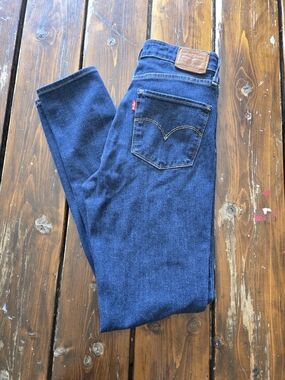 Levi's Women's High Rise Skinny Jeans in Deep Blue Red Tab
